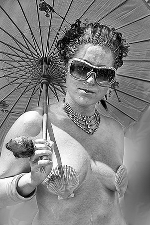 G w yellow parasole BW_DSC0184-2sailor lady